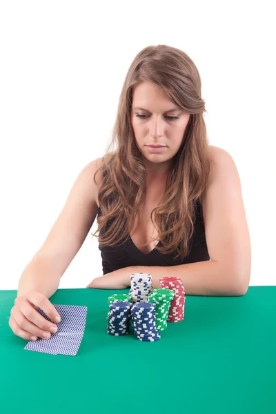 Γυναίκα που παίζει πόκερ — Φωτογραφία Αρχείου