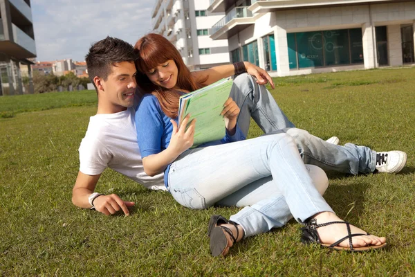 Verliebtes Paar — Stockfoto