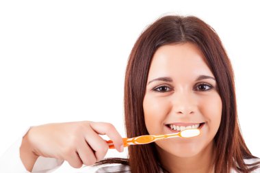 kadın büyük dişli