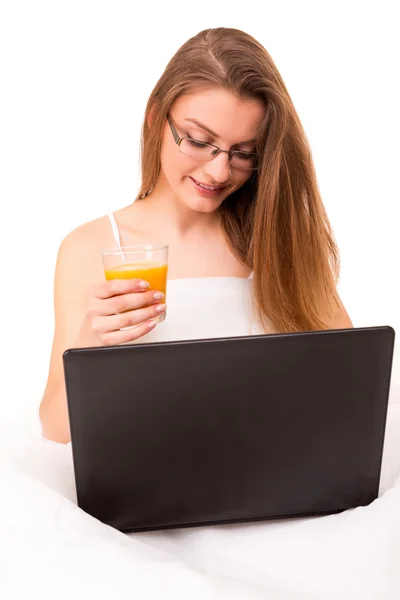 Woman in bed — Stock Photo, Image