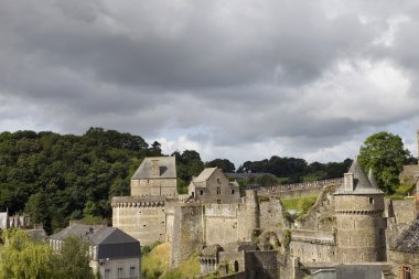 Fougeres