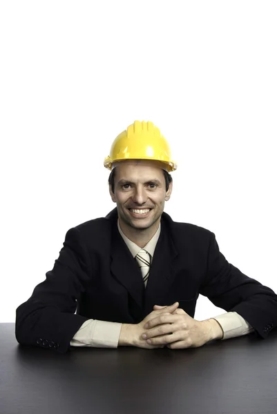 Un sombrero amarillo ingeniero, aislado en blanco —  Fotos de Stock