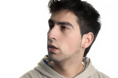 aptal beyaz bir arka planda beyaz delikanlı