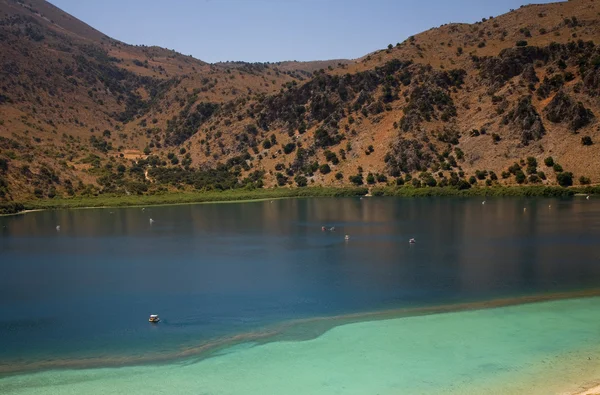 Famoso lago kournas nell'isola greca di Creta — Foto Stock
