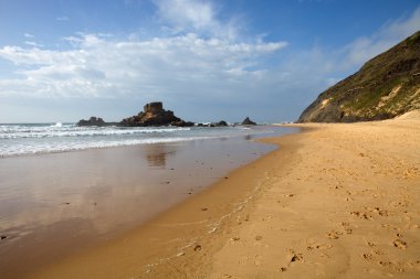 algarve adlı güzel plajı