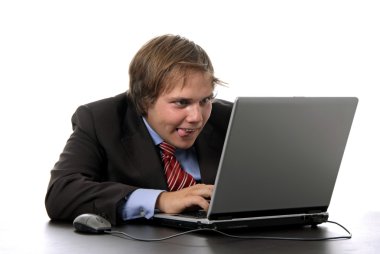 genç adam ve ile çalışma olduğunu laptop