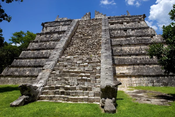 Uralter Maya-Tempel in chichen itza, Yucatan, Mexiko — Stockfoto