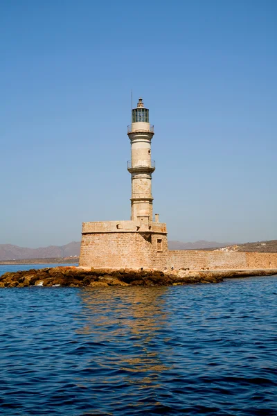 在岛上的 creete，希腊伊拉克利翁的威尼斯人灯塔 — 图库照片