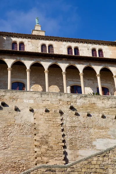 Parte da catedral de Maiorca, em Palma de Maiorca, Espanha — Fotografia de Stock