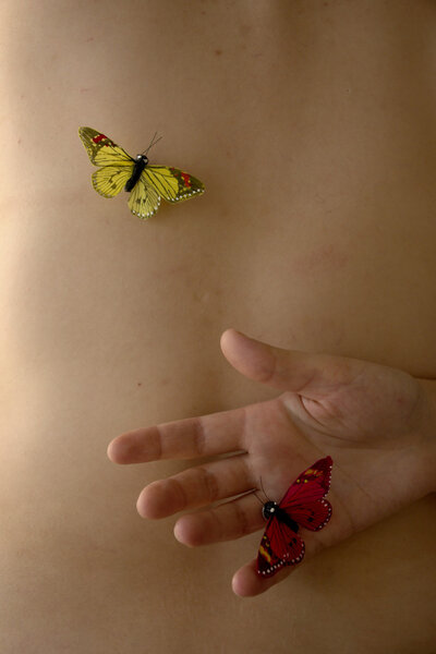 бабочка в женской коже
