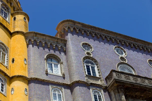 Detalle del palacio de Pena, en el pueblo de Sintra, Lisboa, Portugal —  Fotos de Stock