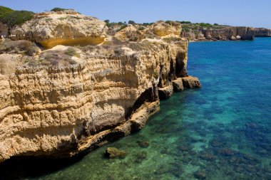algarve adlı güzel plajı