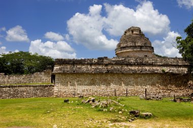 Ancient Mayan temple detail at Chichen Itza