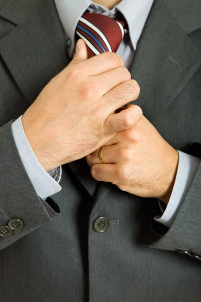 Detalle de un hombre de negocios Traje con corbata de colores — Foto de Stock