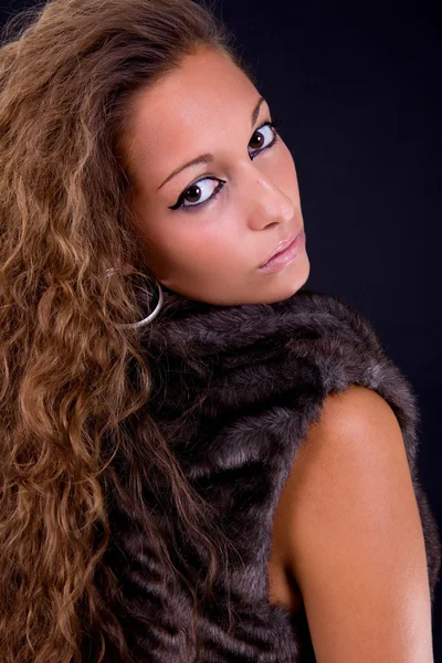 Young beautiful woman close up portrait — Stock Photo, Image