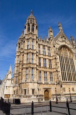 Londra, parlamentonun hükümeti evleri