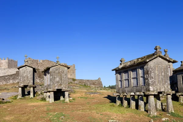 Secadores de milho de pedra típicos — Fotografia de Stock