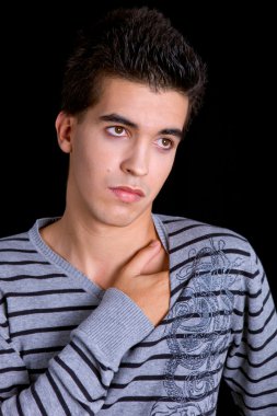 Sıradan bir genç portresi.