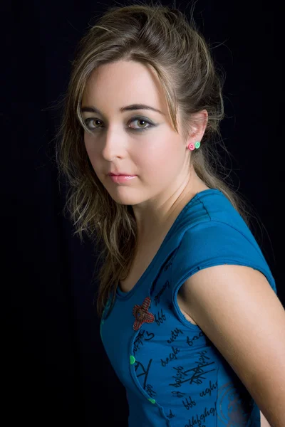 Young beautiful woman close up portrait — Stock Photo, Image