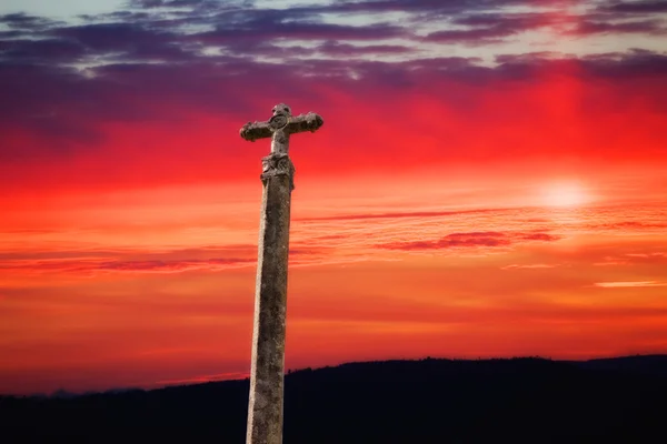 Ηλιοβασίλεμα σταυρό — Φωτογραφία Αρχείου
