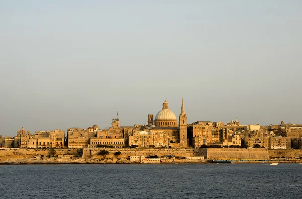Antica architettura dell'isola di Malta al tramonto — Foto Stock