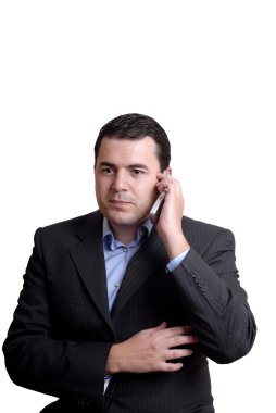 Telefondaki genç adam.