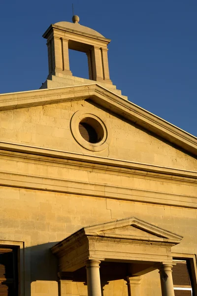 Malta antik kilise kule katedral detay — Stok fotoğraf