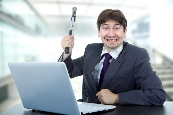 Crazy business man with a hammer — Stock Photo, Image