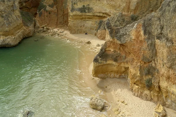 Rocce costiere a sud del Portogallo — Foto Stock