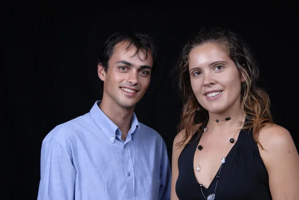 Retrato de jovem casal — Fotografia de Stock