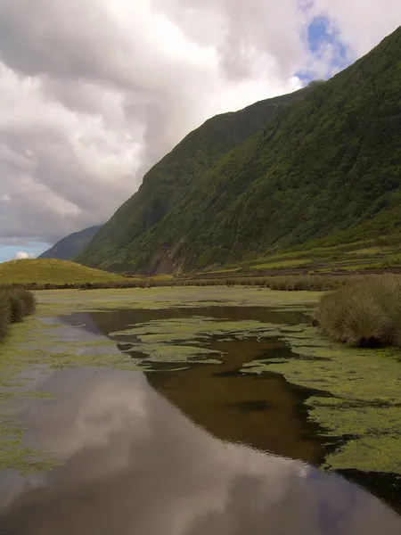 Azory jezero Krista v s. jorge island — Stock fotografie