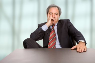 sıkılmış iş adamı