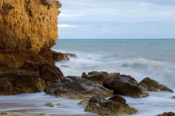 Long exposure at the ocean in algarve — Stock Photo, Image