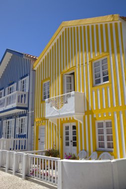 Costa Nova 'nın tipik evleri