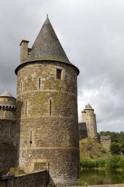 Fougeres