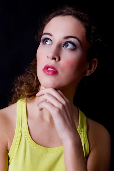 Retrato de joven hermosa mujer de cerca — Foto de Stock