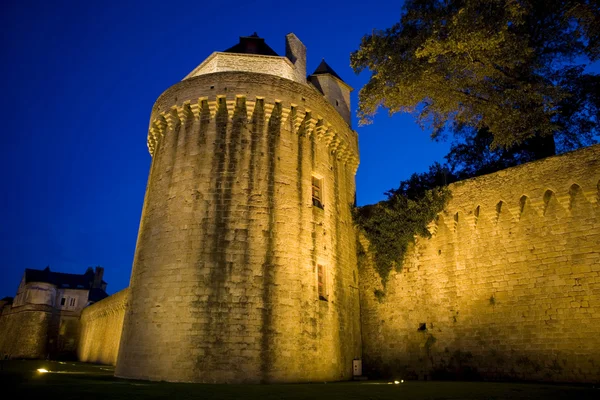 De historische stad van vannes op nigth — Stockfoto