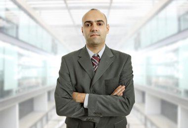 Genç adam.