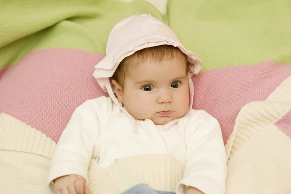 Retrato de bebé joven — Foto de Stock