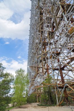 Çernobil Yasak Bölge, Ukrayna 'da eski askeri Duga radar sistemi.