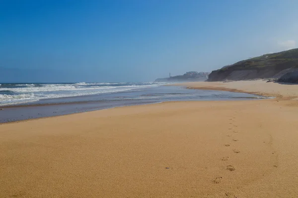 Piękna Pusta Plaża Pobliżu Sao Martinho Porto Portugalia — Zdjęcie stockowe