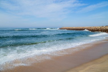 Portekiz, Aveiro yakınlarında güzel boş bir sahil.
