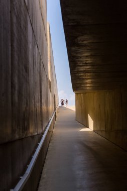 FOZ COA, PORTUGAL: Vila Nova de Foz Coa 'daki Coa Müzesi. Coa Valley Arkeoloji Müzesi. Portekiz