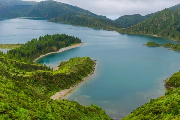 Lagoa do Fogo 'nun güzel manzarası, Sao Miguel Adası, Azores, Portekiz