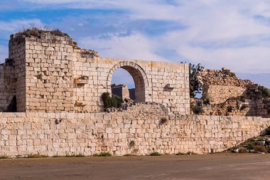 Mersin 'deki tarihi Korykos ve kizkalesi plajı