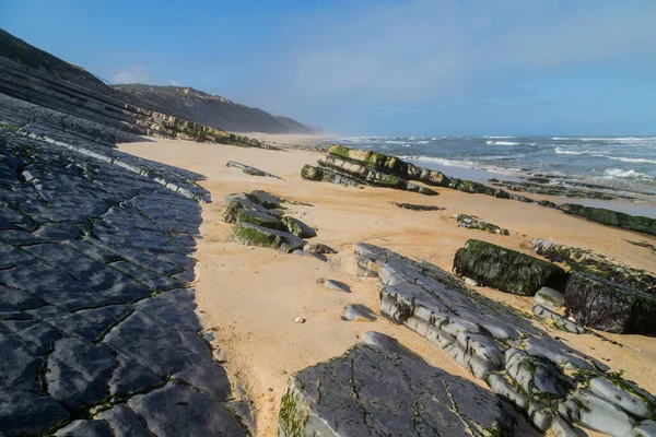 葡萄牙波尔图圣马蒂纽附近美丽的空旷海滩 — 图库照片