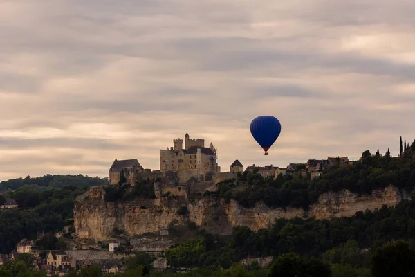 Beynac Cazenac Dordogne Frankrike Varmluftsballong Över Dordogne Sydvästra Frankrike — Stockfoto