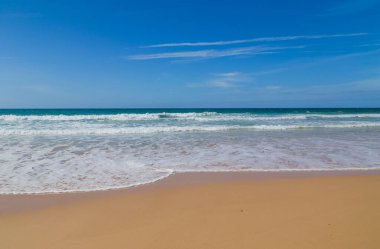 Portekiz, Alentejo 'da güzel boş bir sahil.
