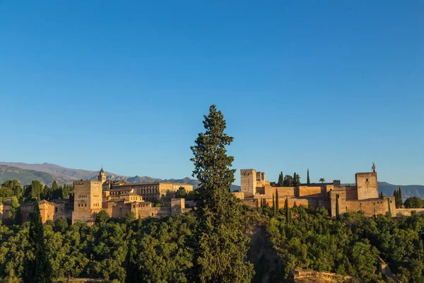 View Alhambra Palace Granada Spain Sierra Nevada Mountains Back — Stock Photo, Image