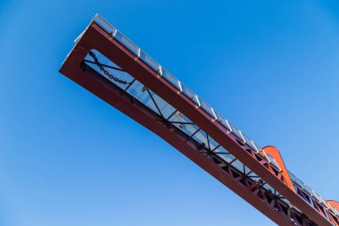 Leixoes; Portekiz: Leixoes, Oporto 'daki konteynır limanı. Portekiz 'in kuzeyindeki en önemli liman.